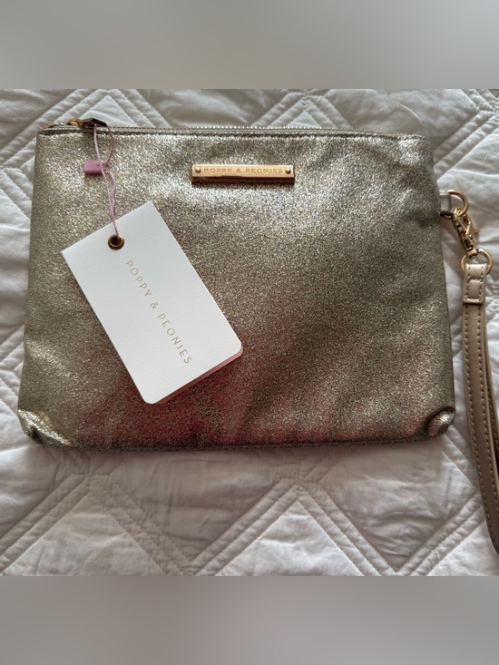 Poppy & Peonies Handbags - Poppy & Peonies Metallic Gold Wristlet Clutch